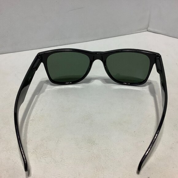 Taylor Swift 1989 World Tour VIP Sunglasses w/Case Black